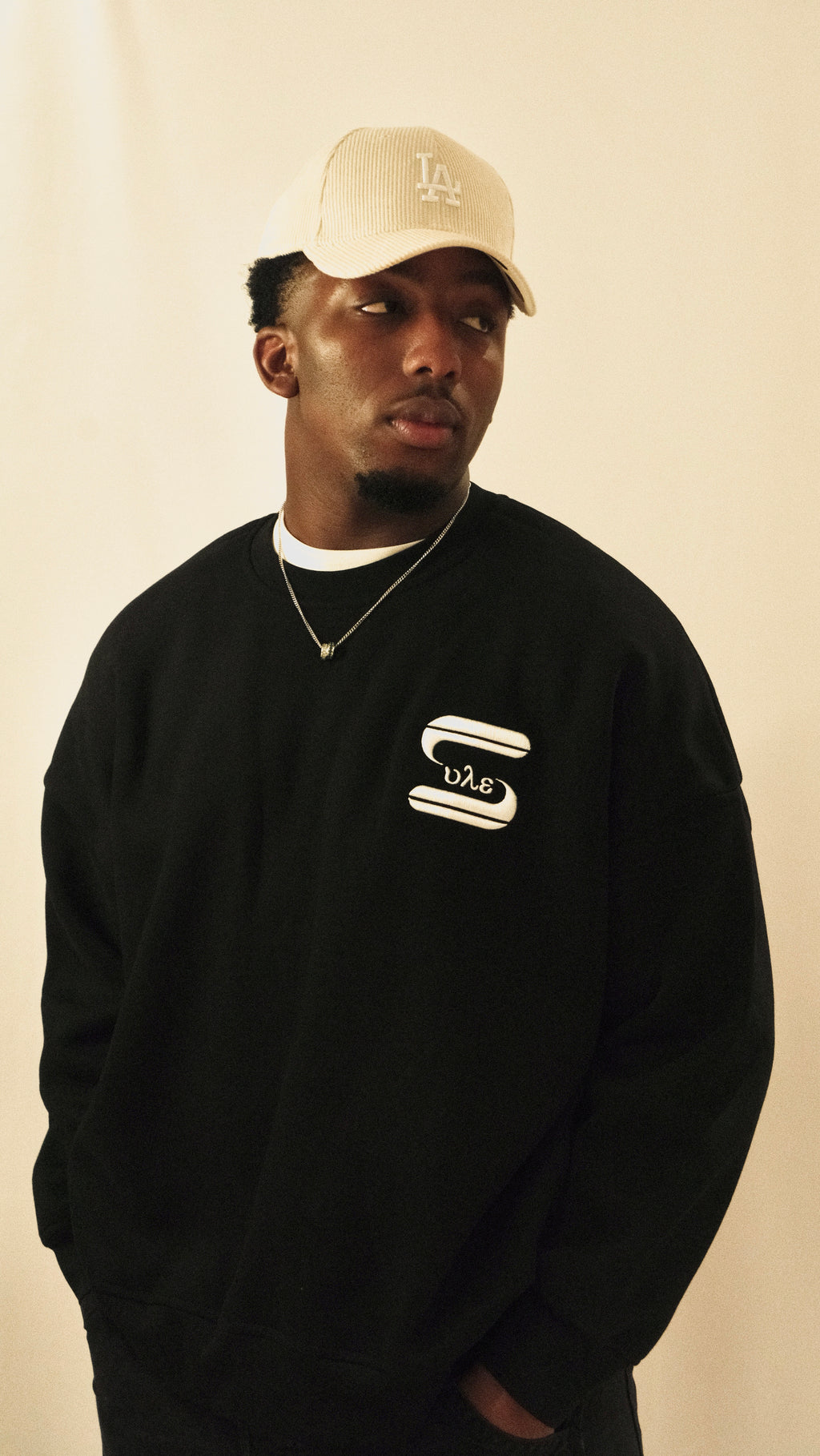 SULE OVERSIZED CREWNECK - BLACK