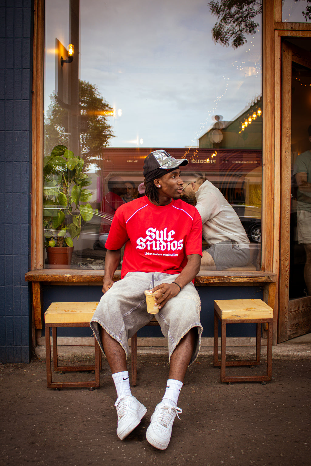 Sule Retro Collection - Red & white Tee